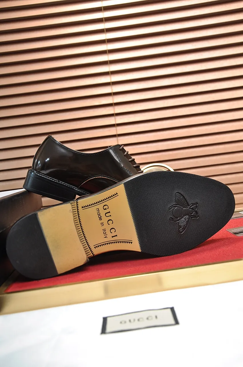 Men's shoes💰500💶Italy's top luxury men's shoe giant (GUCCI) (Gucci) (full cowhide lining) new arrival🍃Original European style🔰 Pleasant to the eye😍In order to make the shoes more durable and non-deformable🌀The production continues to follow traditional methods but there is still no lack of innovation💪Choose original sheepskin for the leather♻️ Smooth and natural And extra bright ⭐Made of imported cowhide, the first choice of rich people 38-45 (45 customized)